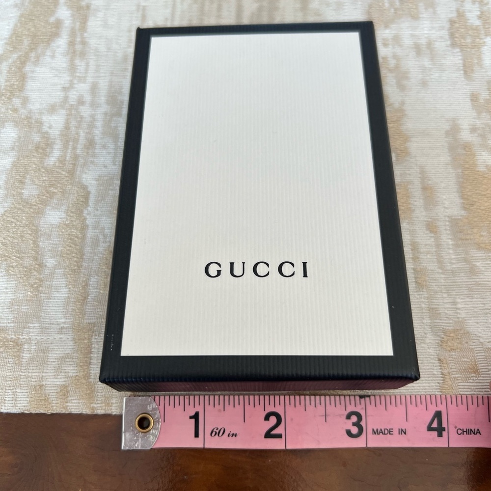 Small empty Gucci box - Picture 5 of 5